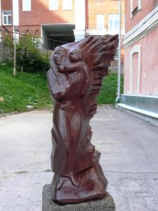 foto skulpturnyi plener Znak roda16.JPG