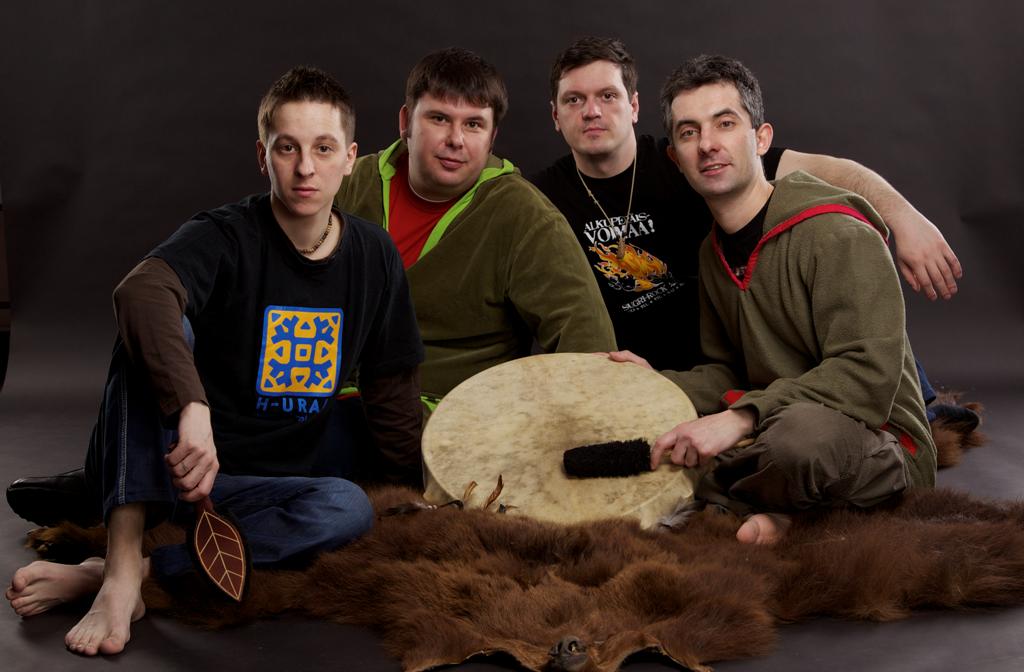 Группа н 1 8. Группа белый шаман. Фолк-группа h-Ural. Группа Урал. Шаман рок группа.