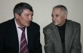 Главный редактор районной газеты "Парма гор" Василий Лодыгин беседует с  "легендой российской журналистики" Леонидом Шинкаревым