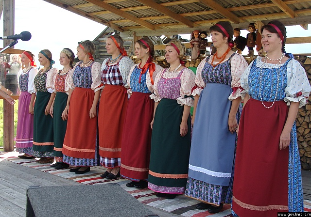 Народный костюм карелии рисунок