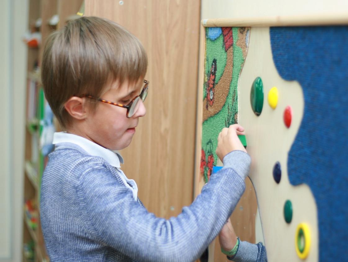 Слепые дети. Дети с нарушением зрения. Сон абстракция. Рисование для слабовидящих детей. Воображение слепых.