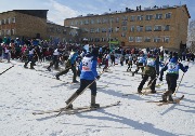 Забег лыжников на лямпах